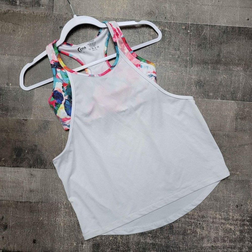 Zyia activewear top size small